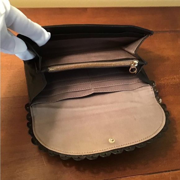 See by Chloe Black Scalloped Trim Wallet - Picture 5 of 10